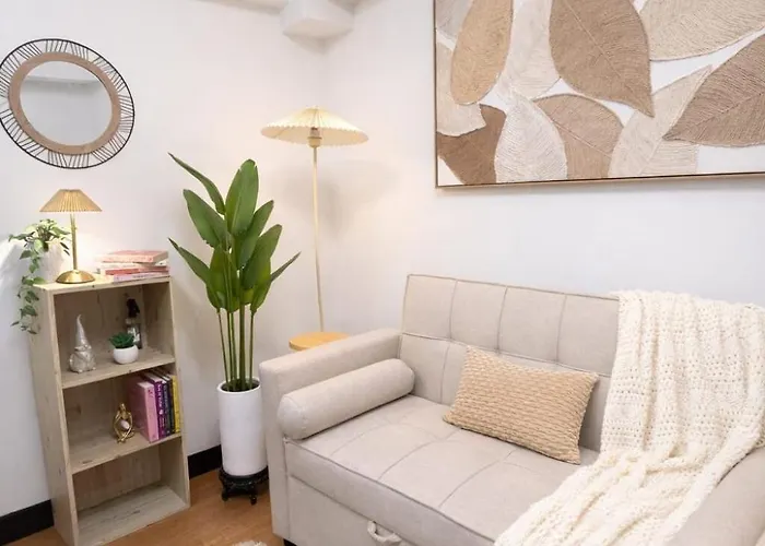 Apartment Haus Of Twin- Cozy 2br Condo, 4beds Near Airport