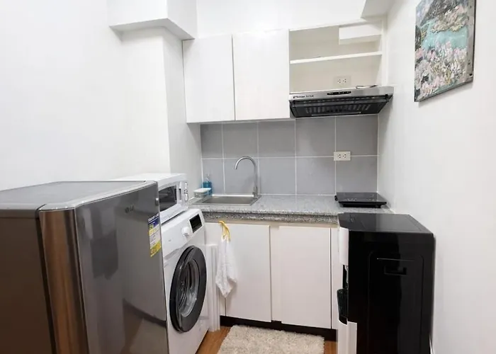 Haus Of Twin- Cozy 2br Condo, 4beds Near Airport